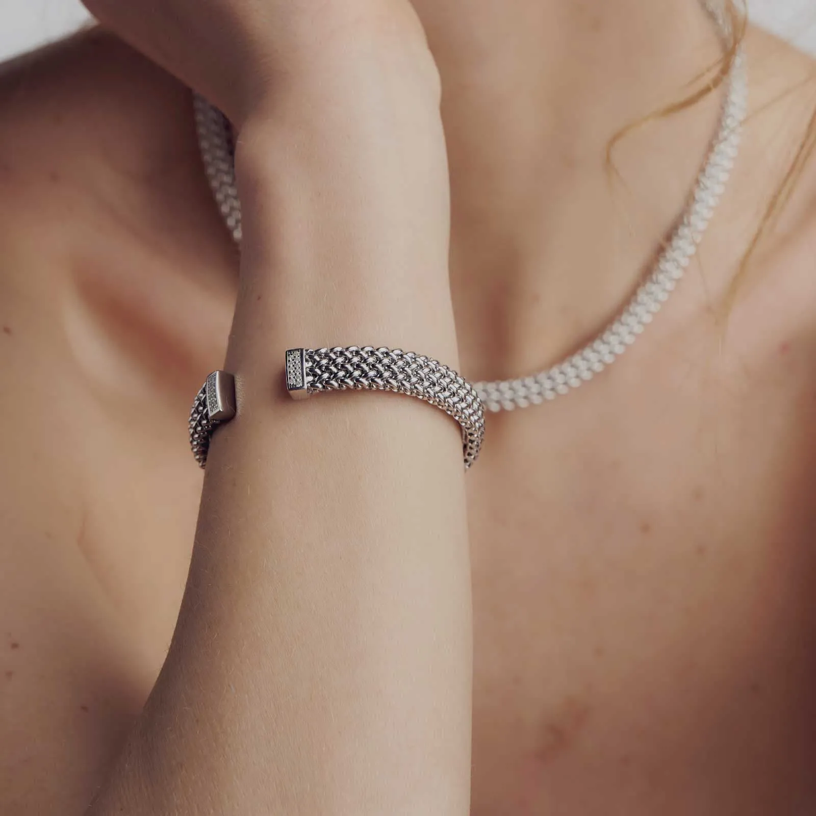 Bracciale rigido in argento