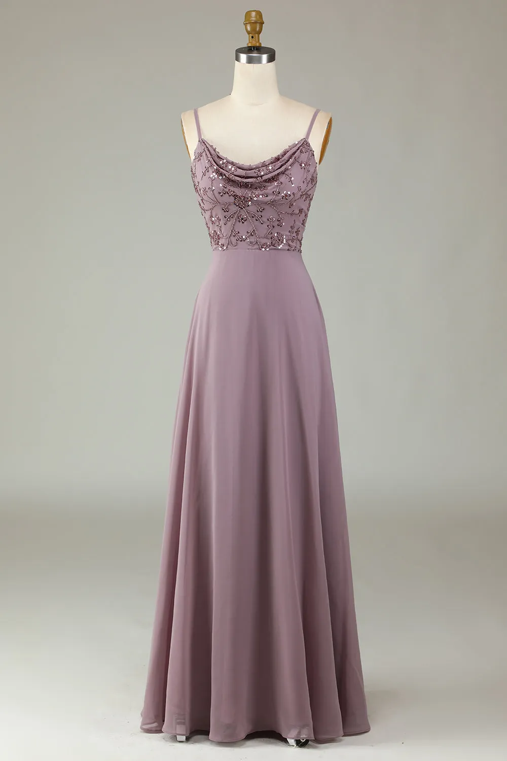 Certificabilmente chic Una linea Spaghetti Straps Dusty Pink Long Bridesmaid Dress con perline