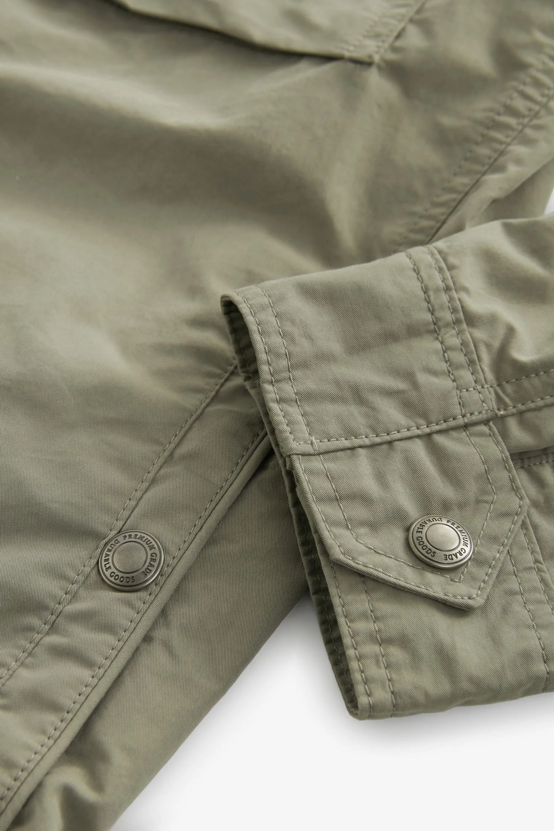 Impermeabile stile camicia multitasche