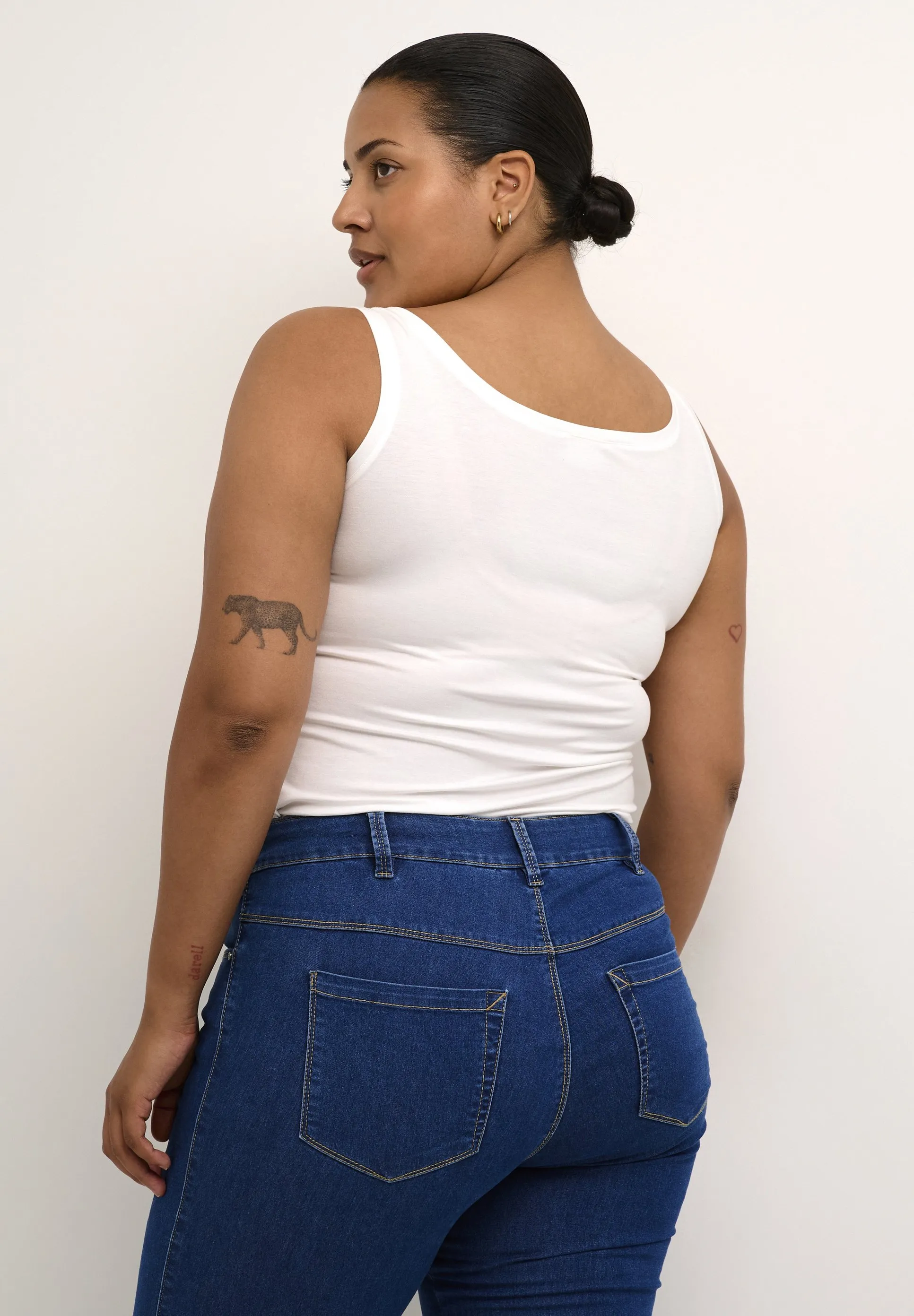 JENA - Top