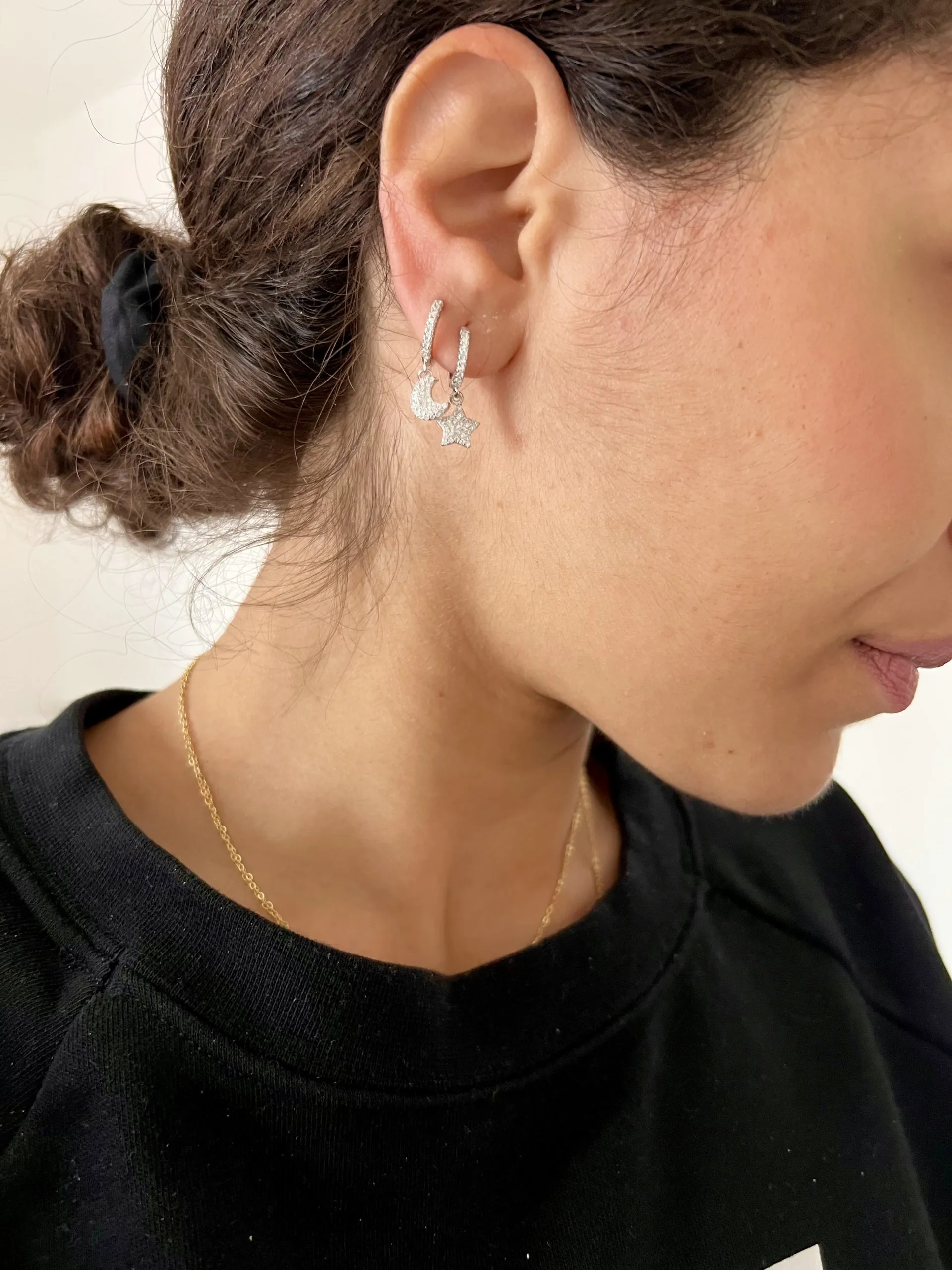 Orecchini con ciondoli zirconati in argento 925
