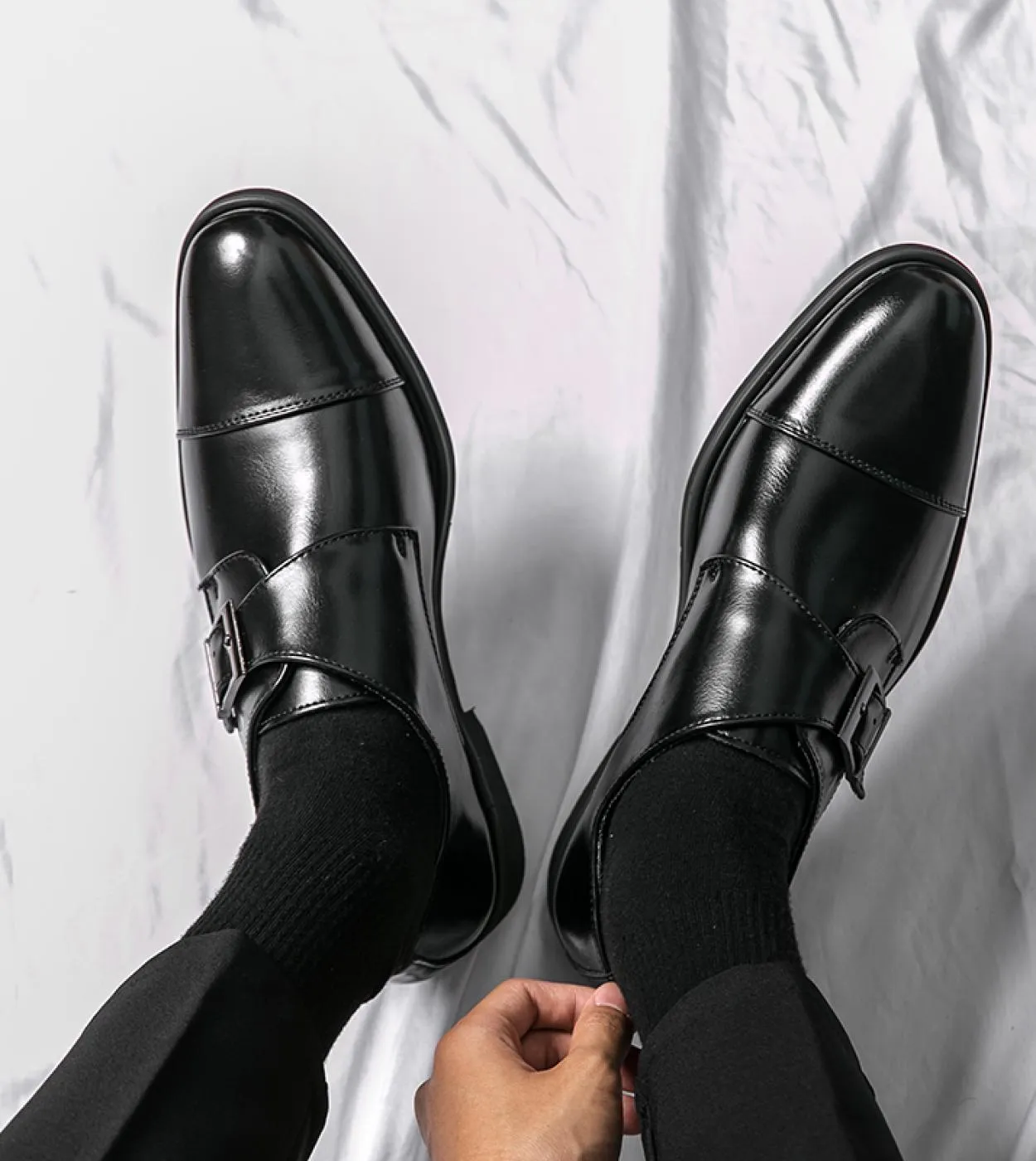 Scarpe da uomo casual fatte a mano Brock Oxford Mocassini retrò da uomo Business classico 2022 Fischi da ufficio formale Scarpe