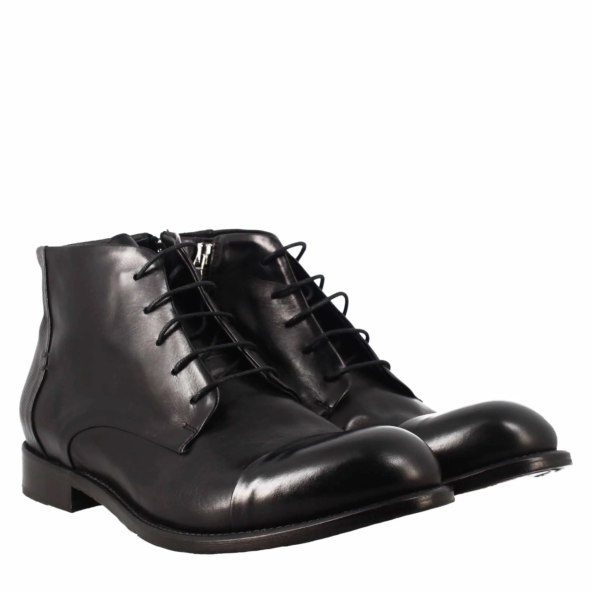 Stivaletto nero vintage elegante da uomo in pelle