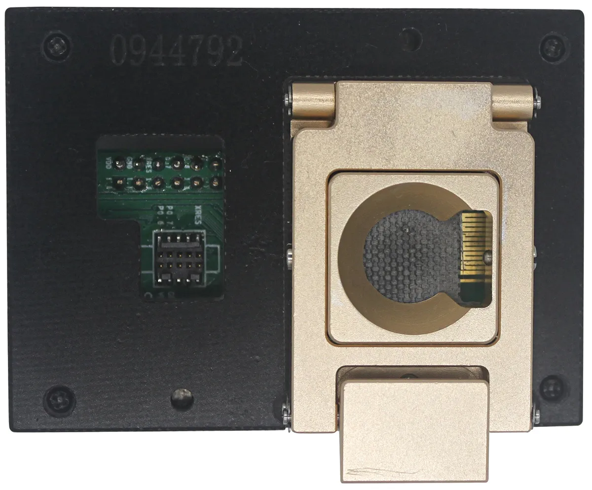 Strumento di sviluppo comunicazione e wireless Infineon Ez-Ble™ Module Programming Kit, Bluetooth